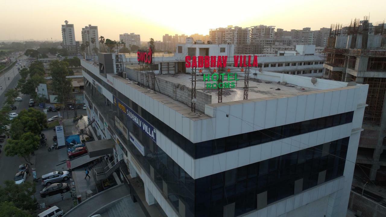 萨德巴夫别墅酒店 苏拉特 外观 照片